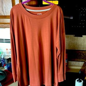 4/$20 2X Rust colored long sleeve top